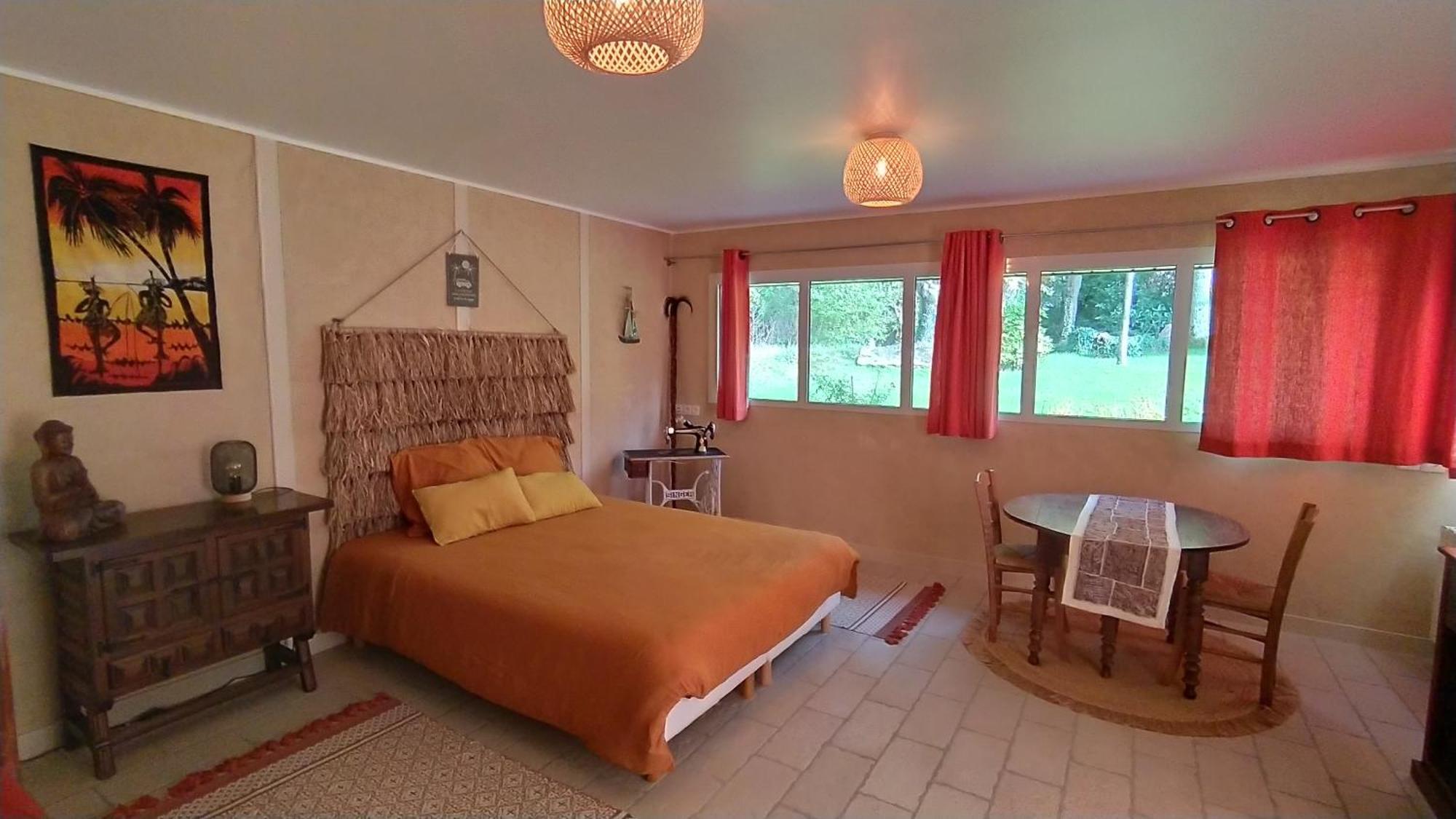 アンボン Les Loges De Yoff Bed & Breakfast エクステリア 写真
